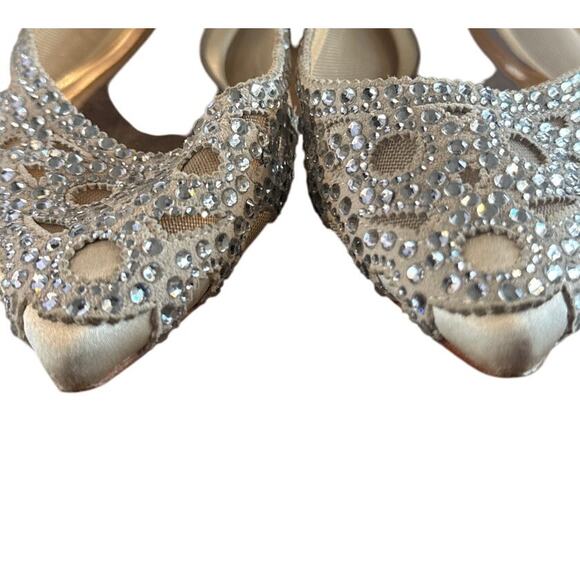 Just in 💫| Badgley Mischka Gigi Crystal Pointed-Toe Evening Flat 6.5 - Picture 7 of 7